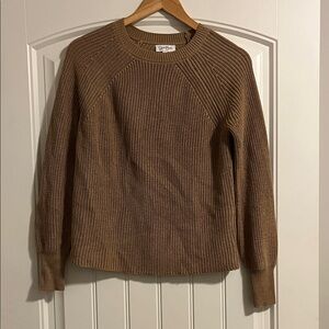 Jessica Simpson Women's Tan Crewneck Sweater